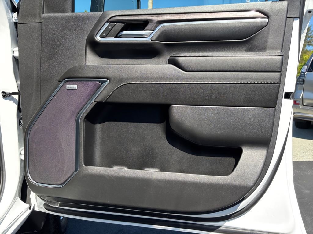 Used 2024 Chevrolet Silverado 2500 LTZ w/ LTZ Convenience Package image 26