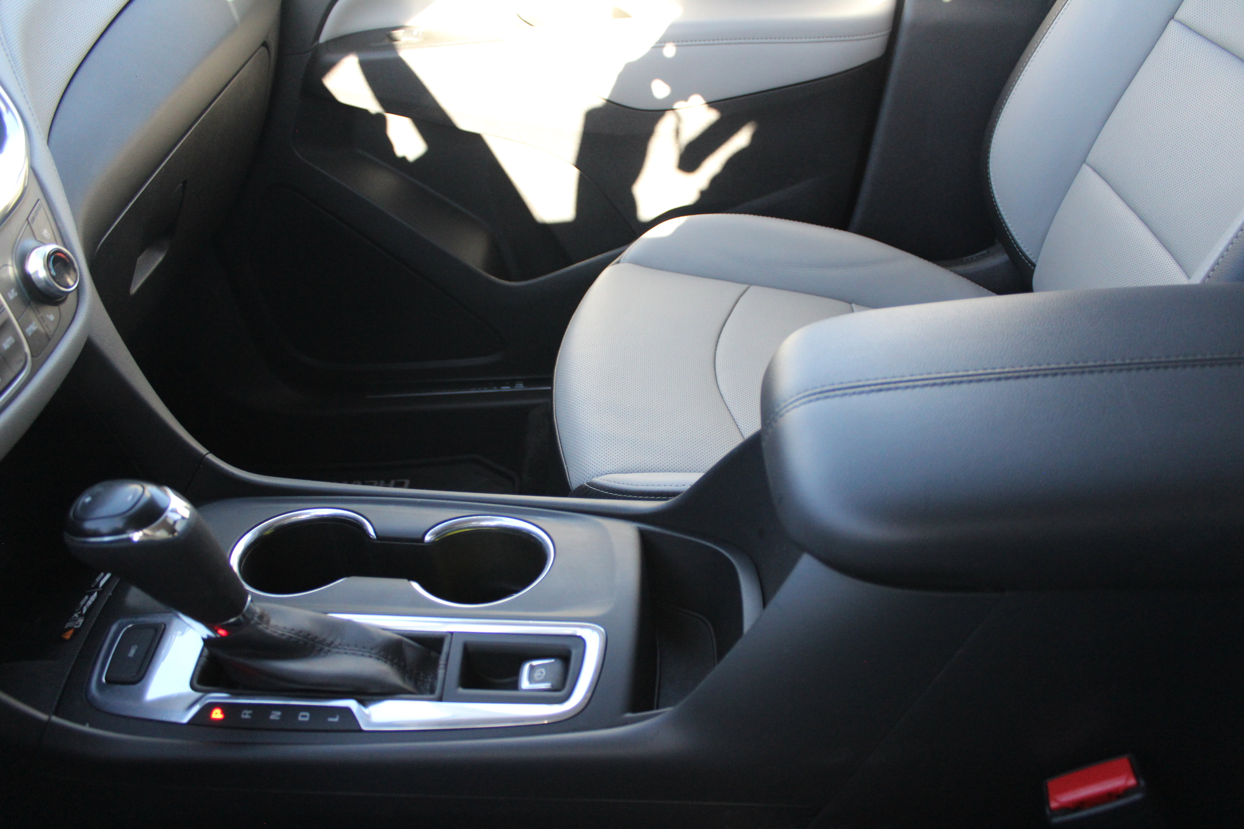 Used 2020 Chevrolet Equinox Premier image 25