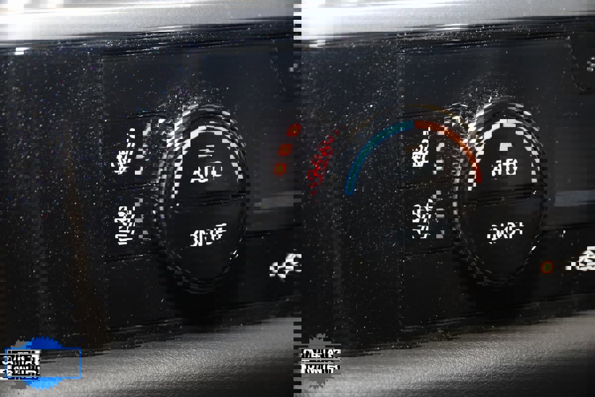 Used 2024 Nissan Pathfinder Platinum w/ Cargo Package image 8