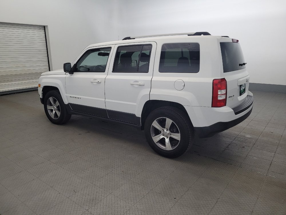 Used 2017 Jeep Patriot High Altitude AWD/4WD image 3