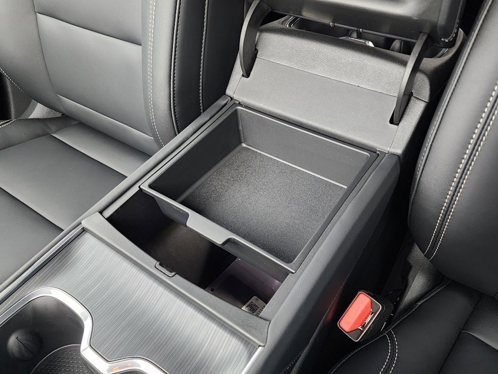 New 2026 GMC Acadia Elevation w/ Black Edition image 33