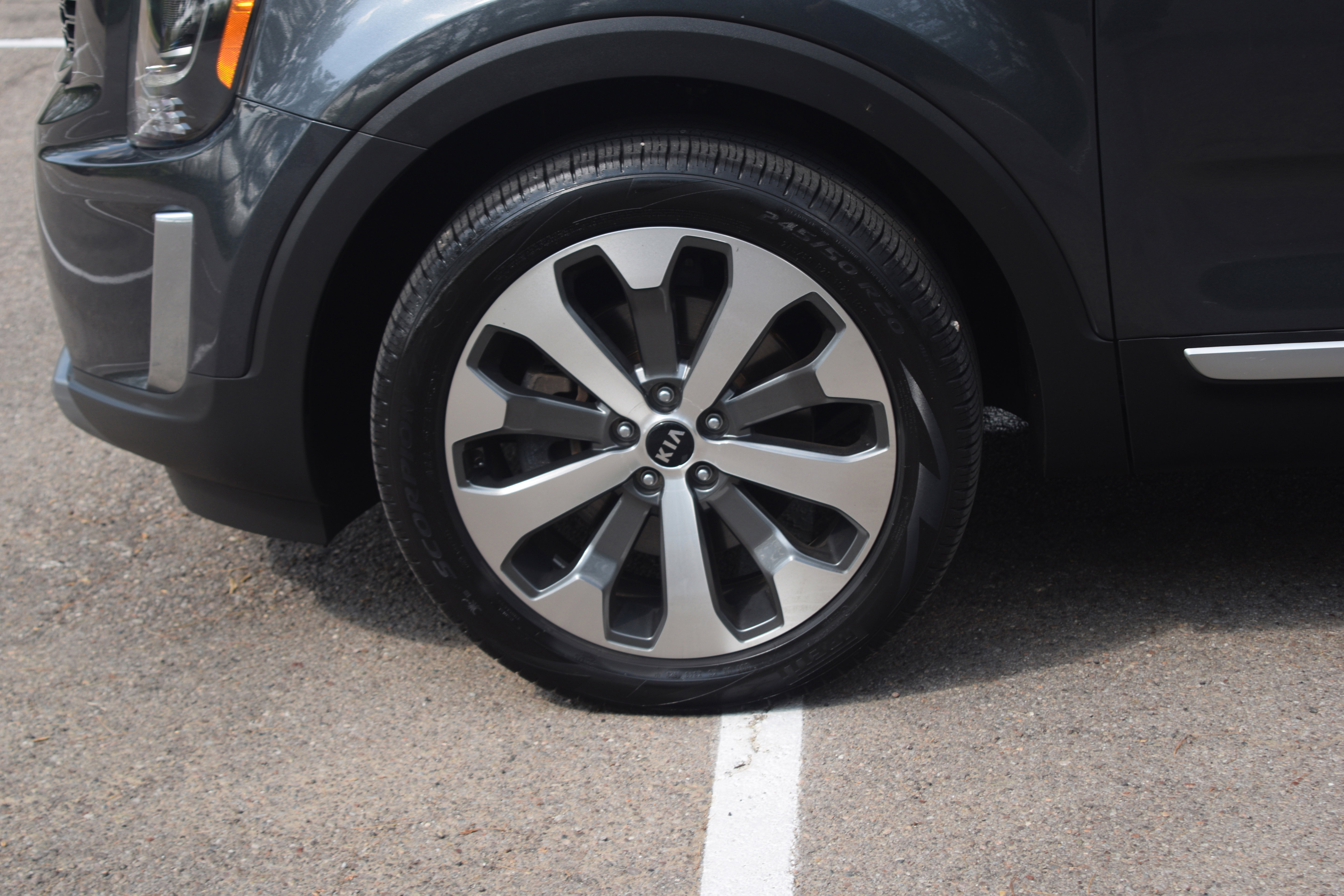 Used 2020 Kia Telluride S image 29