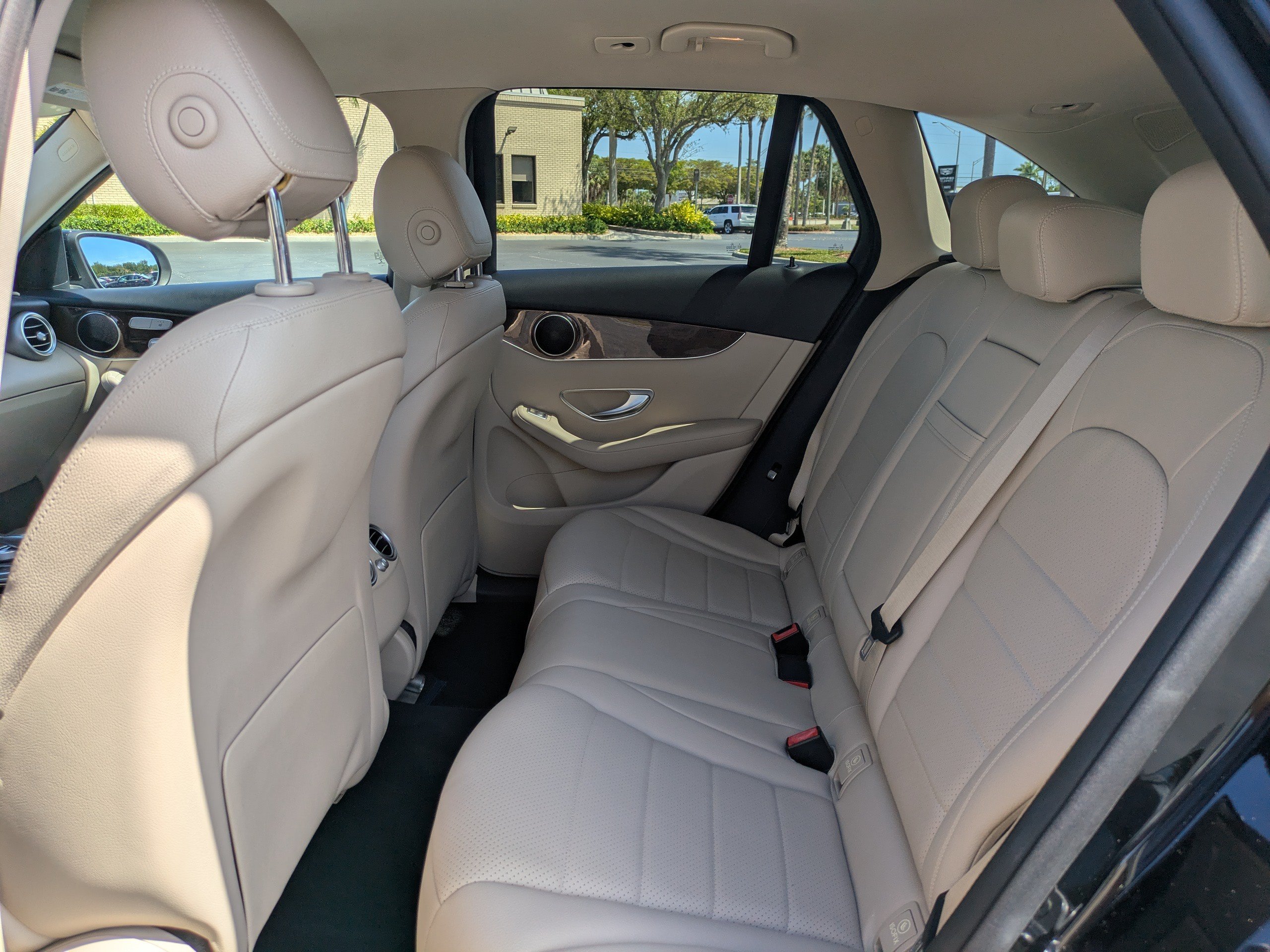 Used 2017 Mercedes-Benz GLC 300 image 14