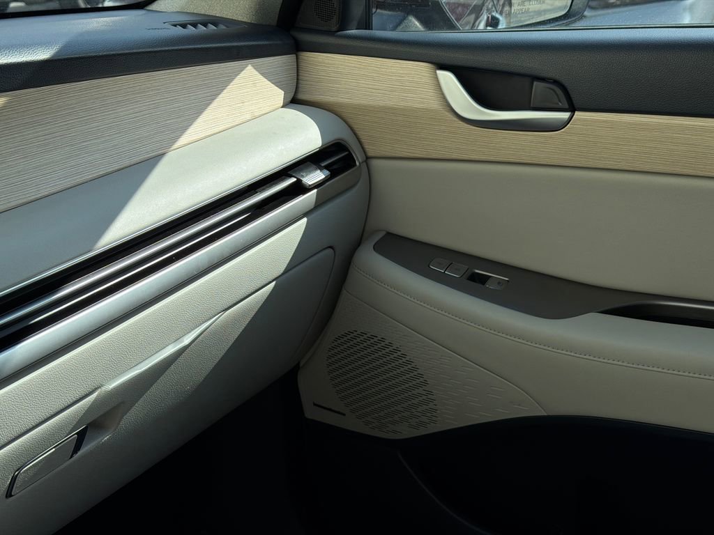 Used 2023 Hyundai Palisade Limited image 34