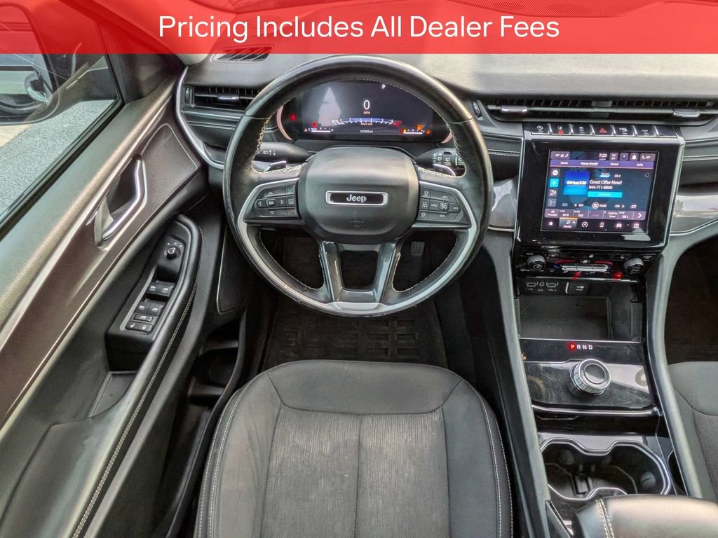 Used 2022 Jeep Grand Cherokee L Laredo w/ Luxury Tech Group I AWD/4WD image 17