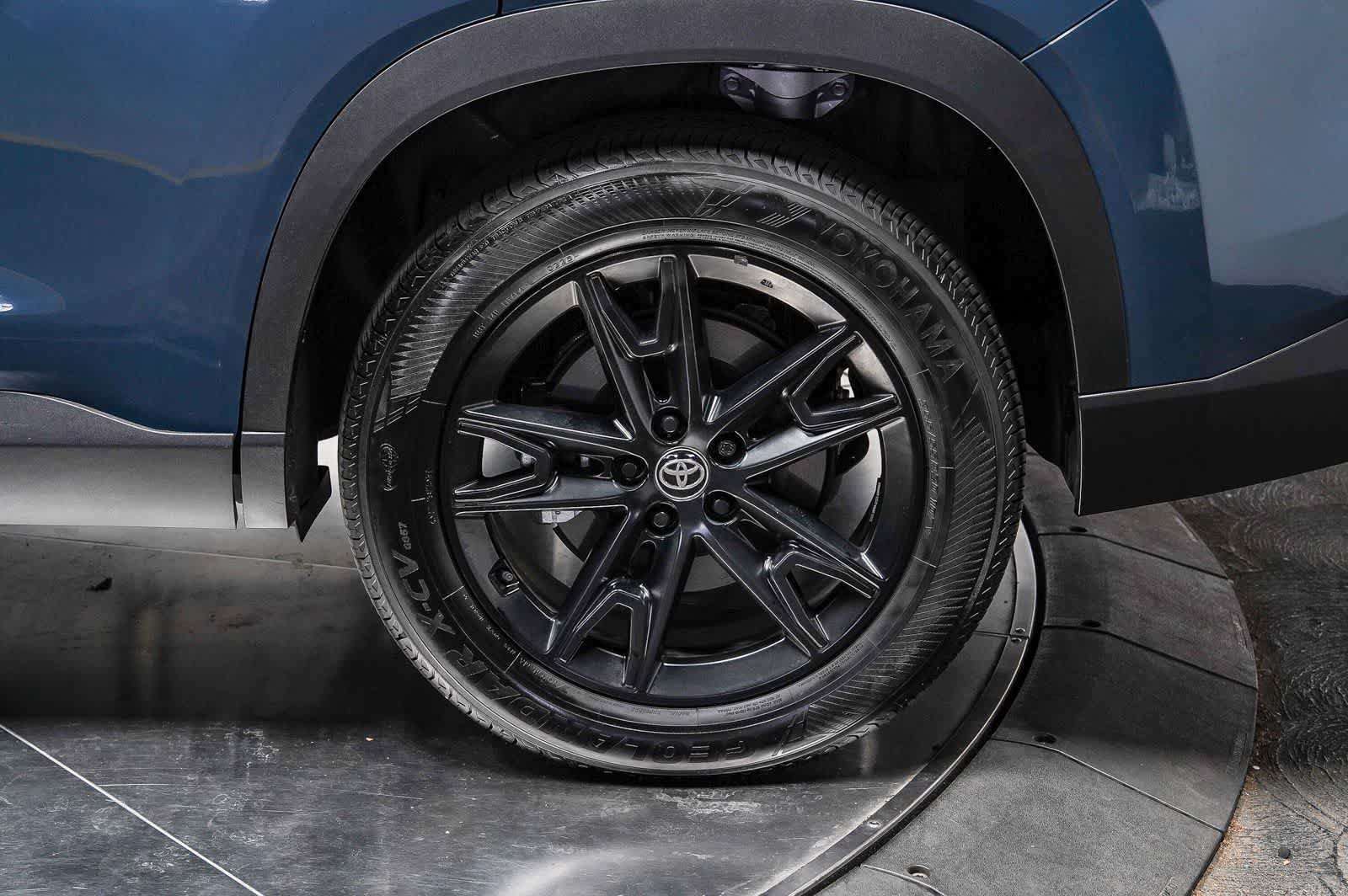 Certified 2025 Toyota Grand Highlander AWD Hybrid image 11