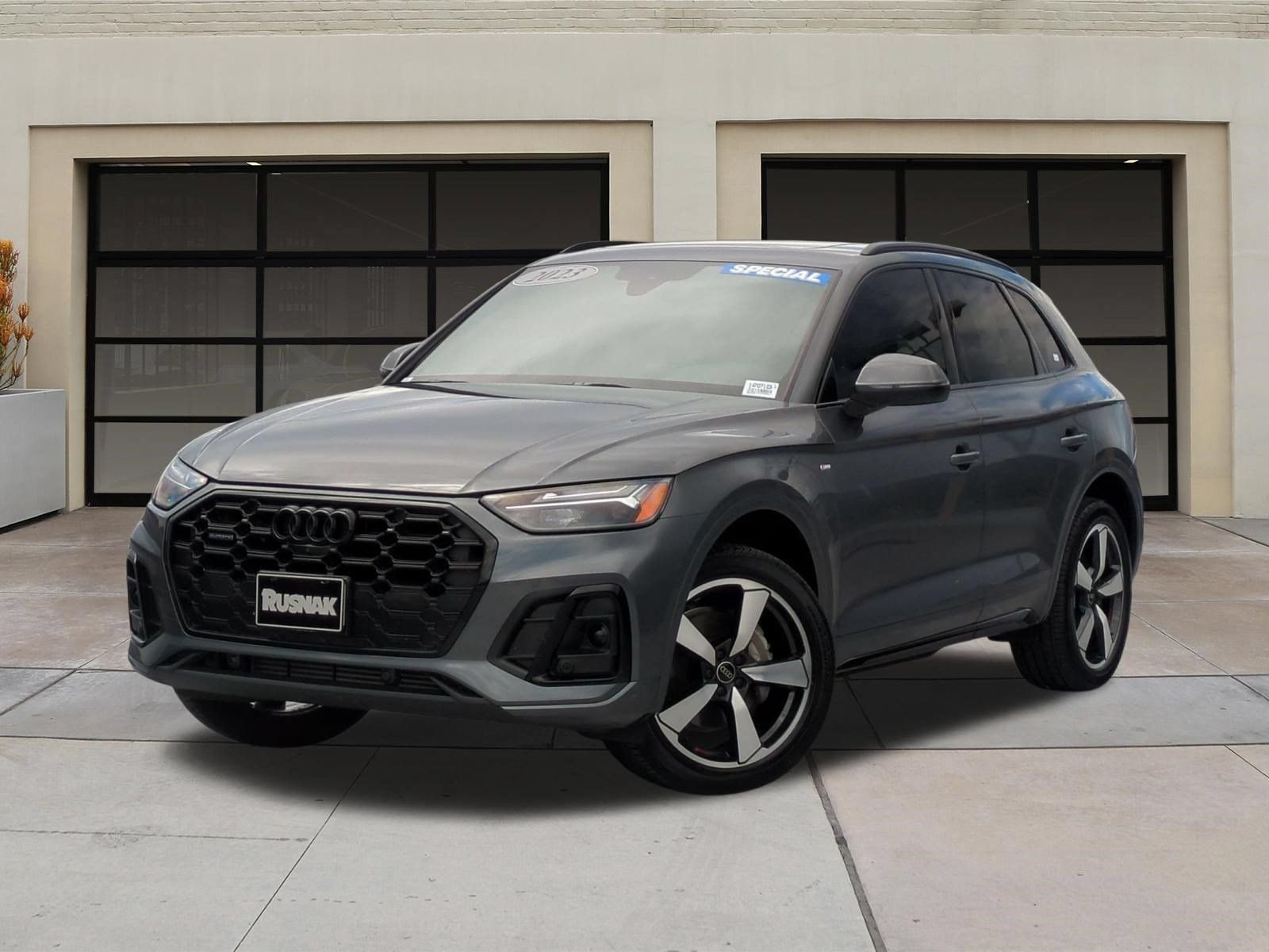 Used 2023 Audi Q5 2.0T Premium Plus w/ Premium Plus Package AWD/4WD image 3