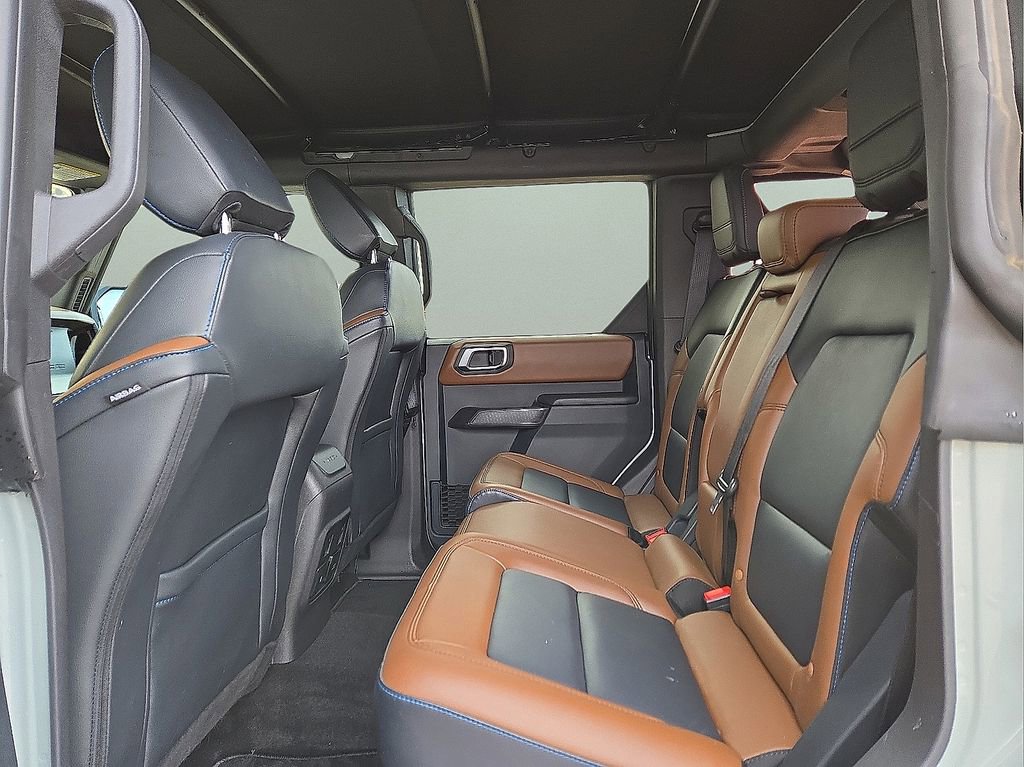 Used 2024 Ford Bronco Outer Banks image 15