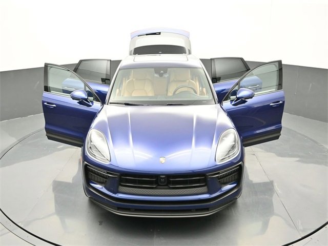 Certified 2023 Porsche Macan S image 32