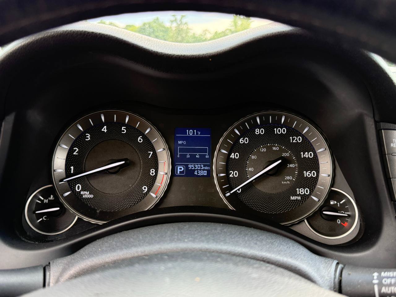 Used 2018 INFINITI Q70 Luxe RWD image 13