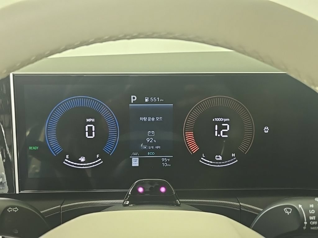 New 2027 Hyundai Santa Fe SEL FWD image 17