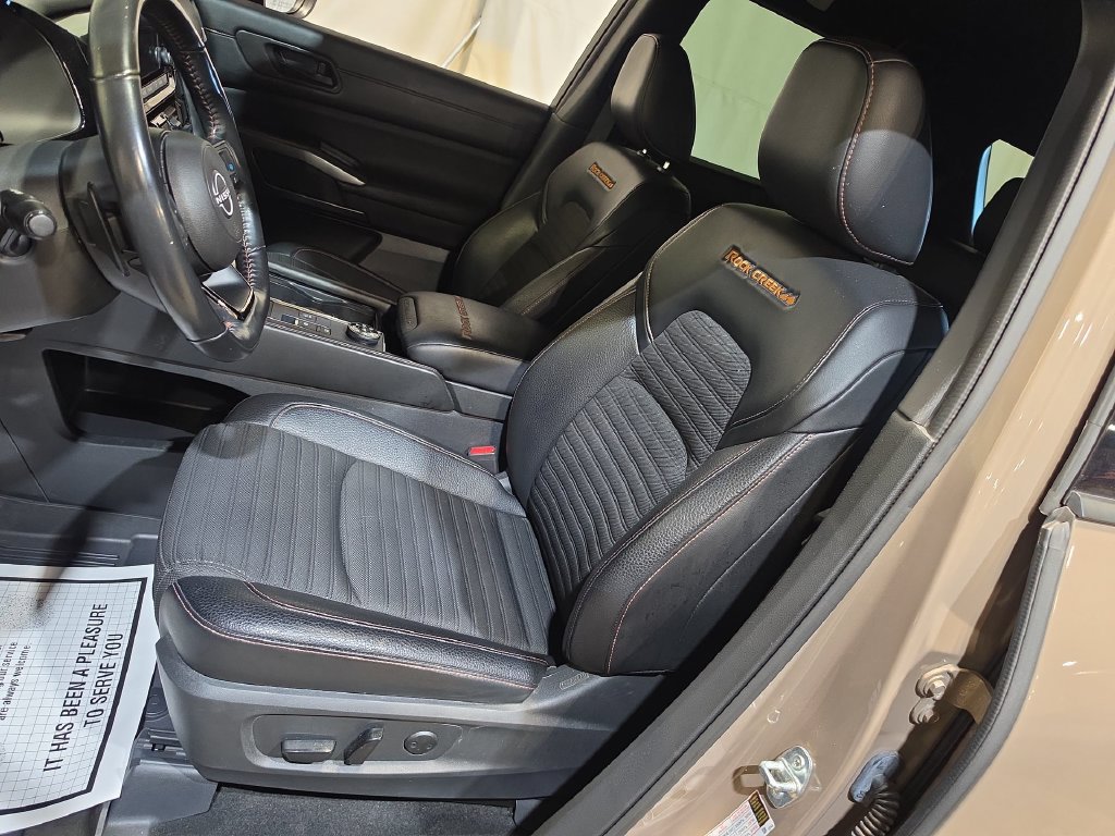 Used 2024 Nissan Pathfinder Rock Creek AWD/4WD image 13