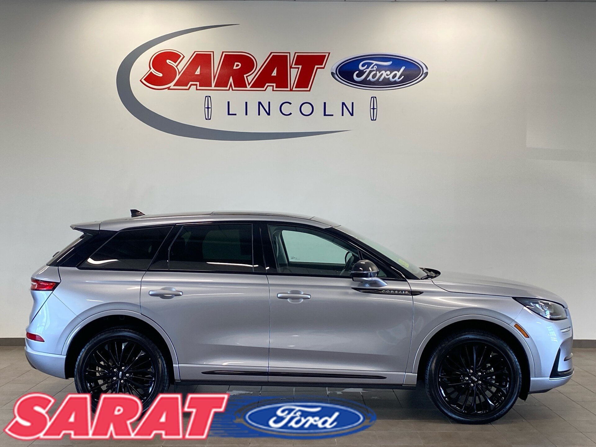 Used 2023 Lincoln Corsair AWD w/ Equipment Group 101A
