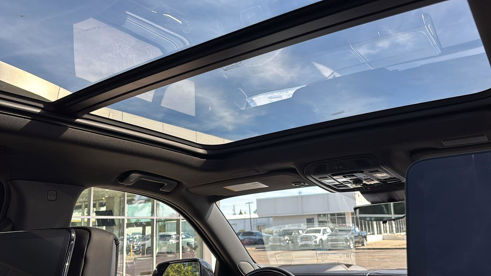 New 2026 GMC Yukon AT4 Ultimate image 27