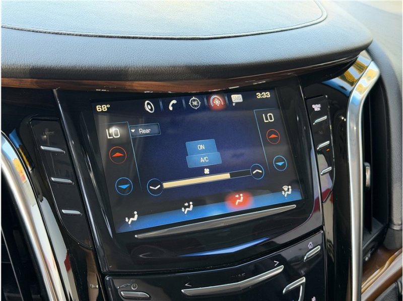 Used 2017 Cadillac Escalade Premium Luxury RWD image 48