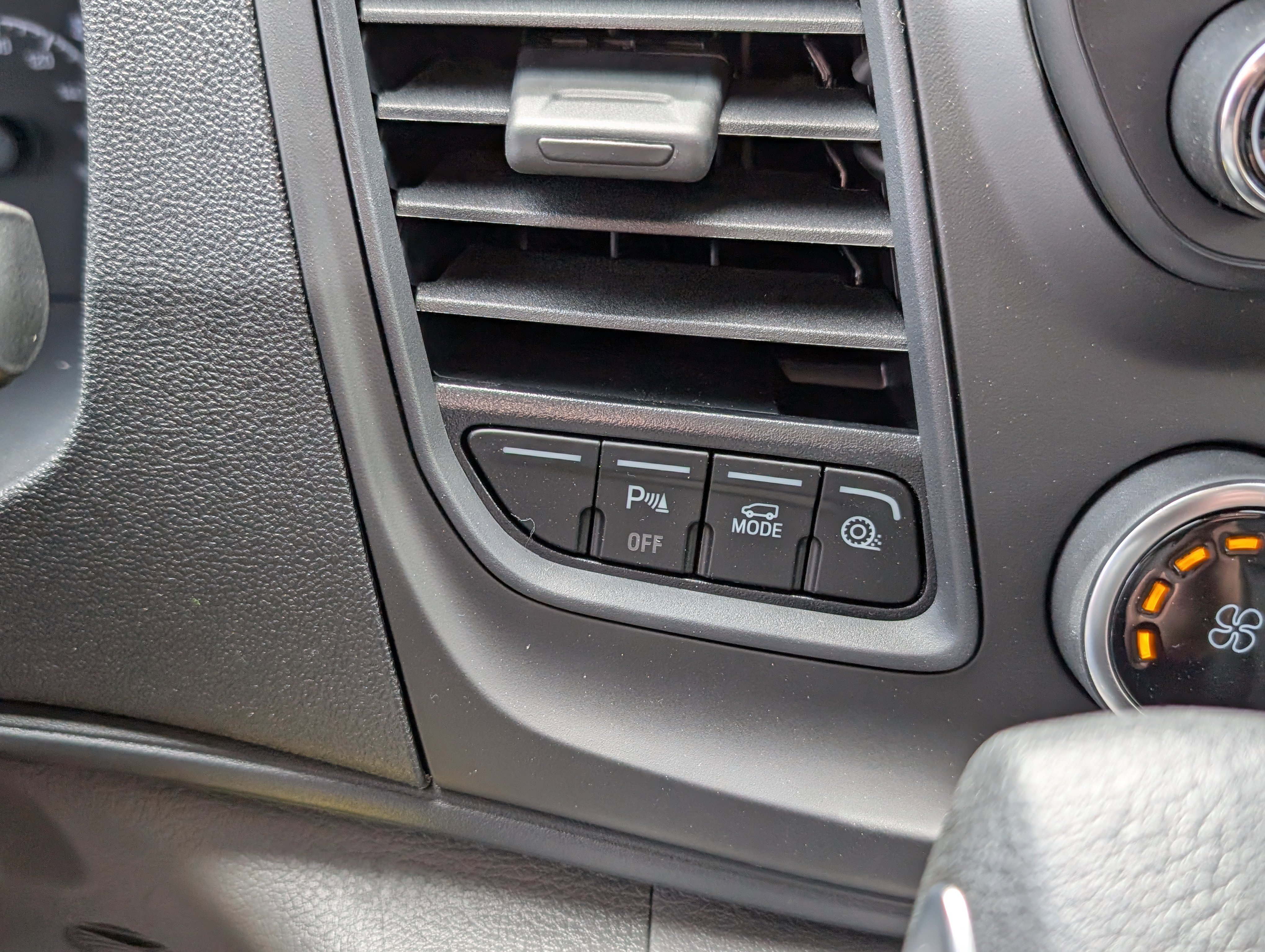 New 2025 Ford Transit 250 Low Roof w/ Load Area Protection Package image 19