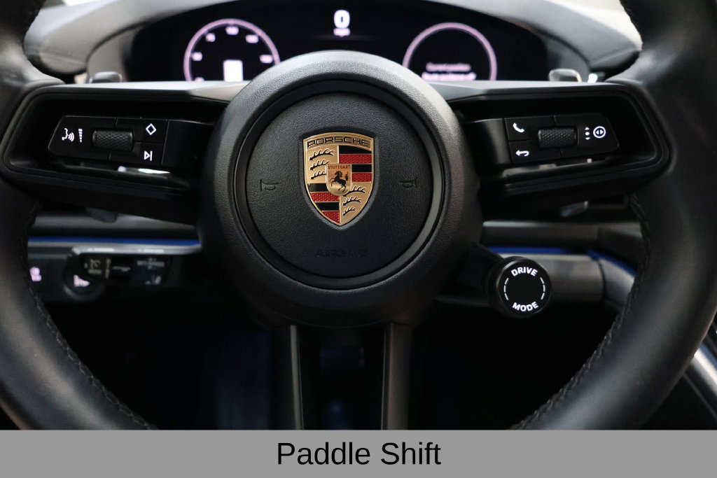 Used 2025 Porsche Panamera image 41