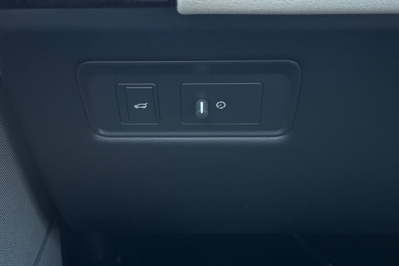 Used 2019 Land Rover Range Rover Sport HSE image 32