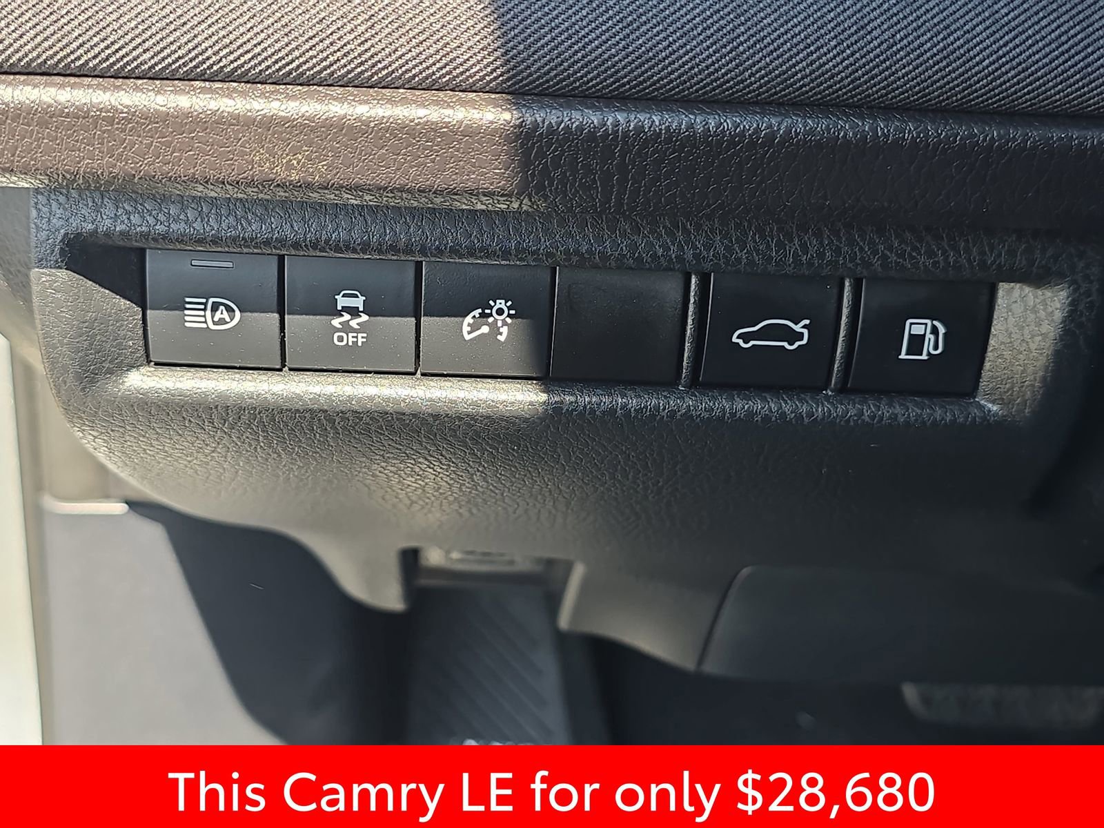 Used 2025 Toyota Camry LE w/ Convenience Package AWD/4WD image 32