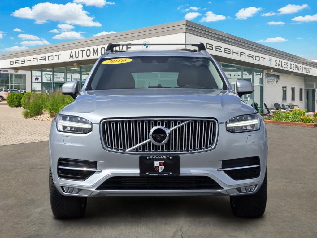 Used 2016 Volvo XC90 T6 Inscription w/ Vision Package AWD/4WD image 2