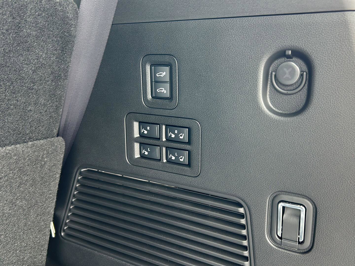 New 2025 Nissan Armada Platinum Reserve image 29