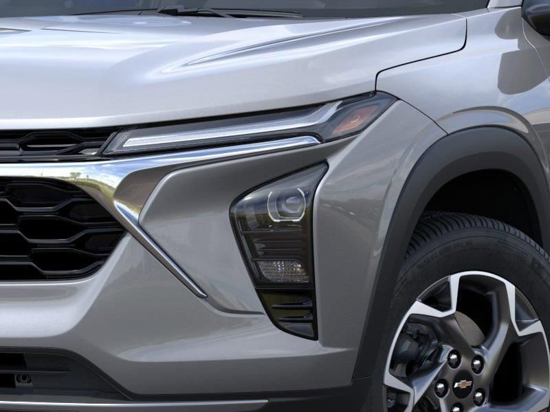New 2026 Chevrolet Trax LT w/ Sunroof Package FWD image 10