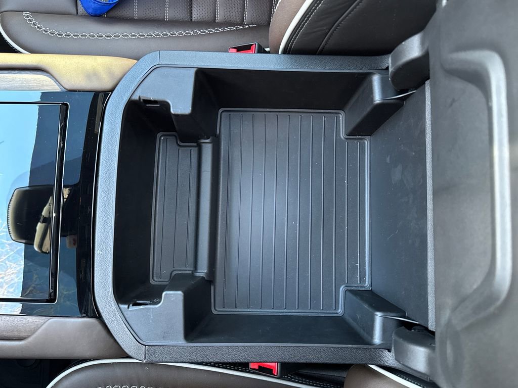 Used 2025 GMC Yukon Denali Ultimate w/ LPO, Floor Liner Package image 26