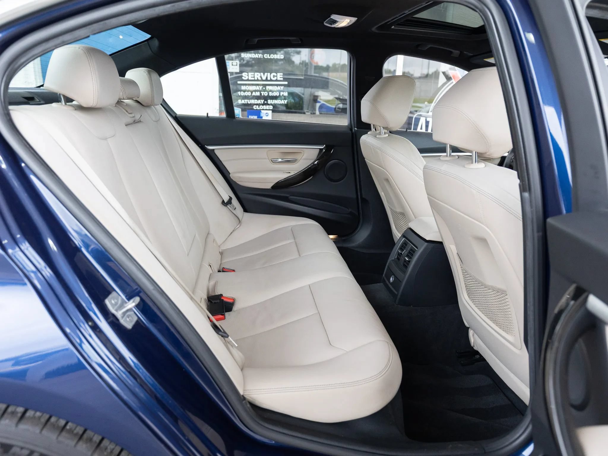 Used 2018 BMW 330i Sedan RWD image 25