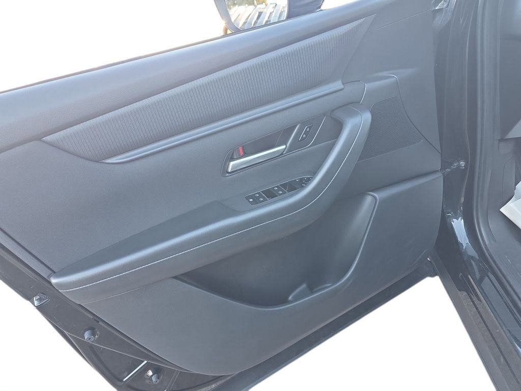 Used 2025 MAZDA CX-90 3.3 Turbo w/ Select Package image 18