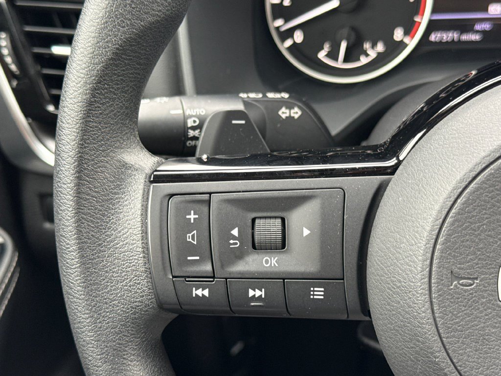 Used 2021 Nissan Rogue SV AWD/4WD image 24