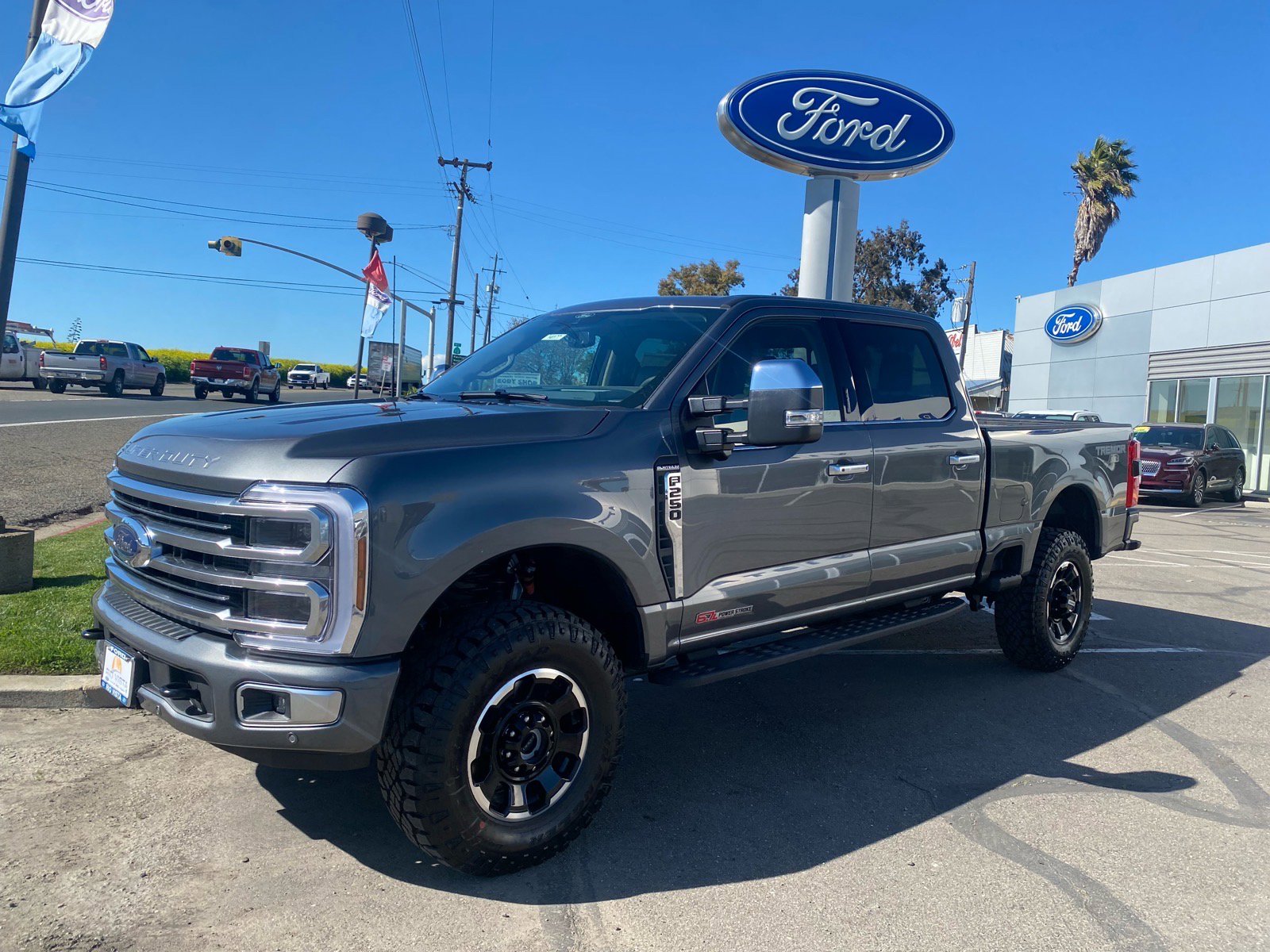 New 2026 Ford F250 Platinum w/ Platinum Plus Package image 2