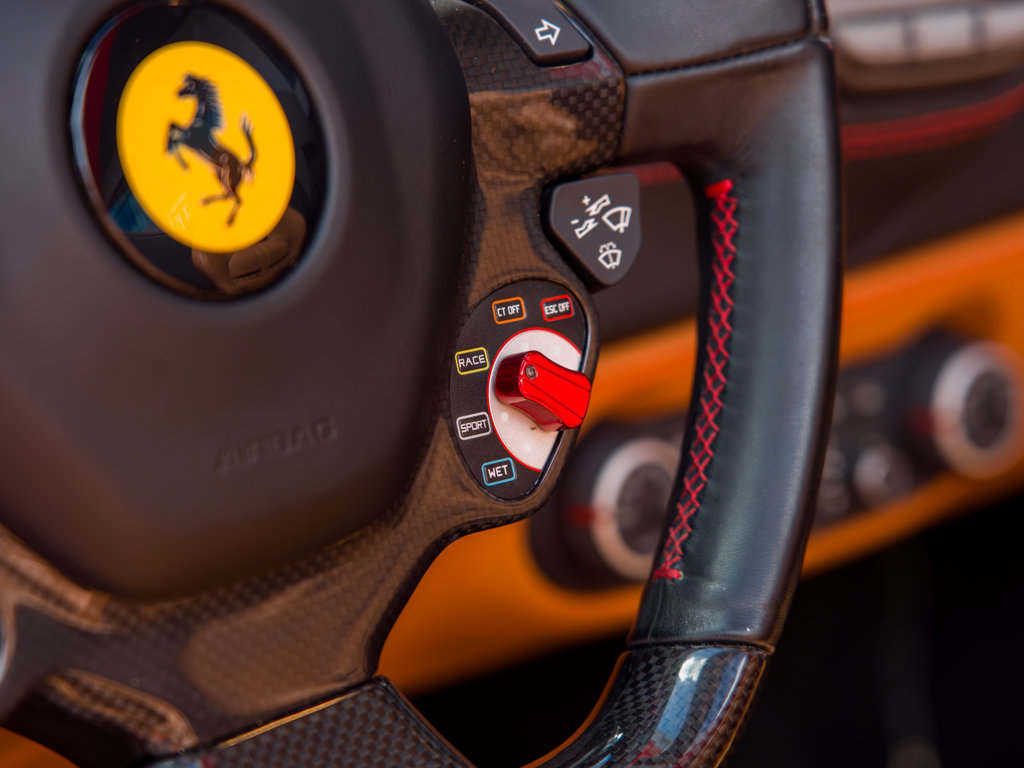 Used 2019 Ferrari 488 Spider RWD image 14