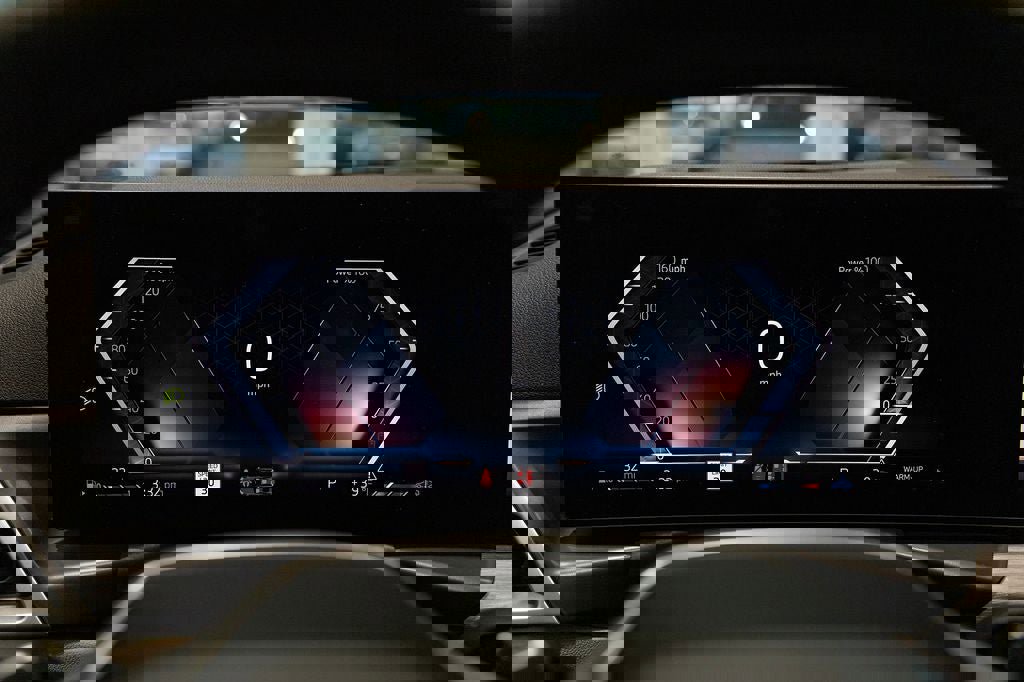 Used 2026 BMW 330i xDrive Sedan w/ Convenience Package image 31