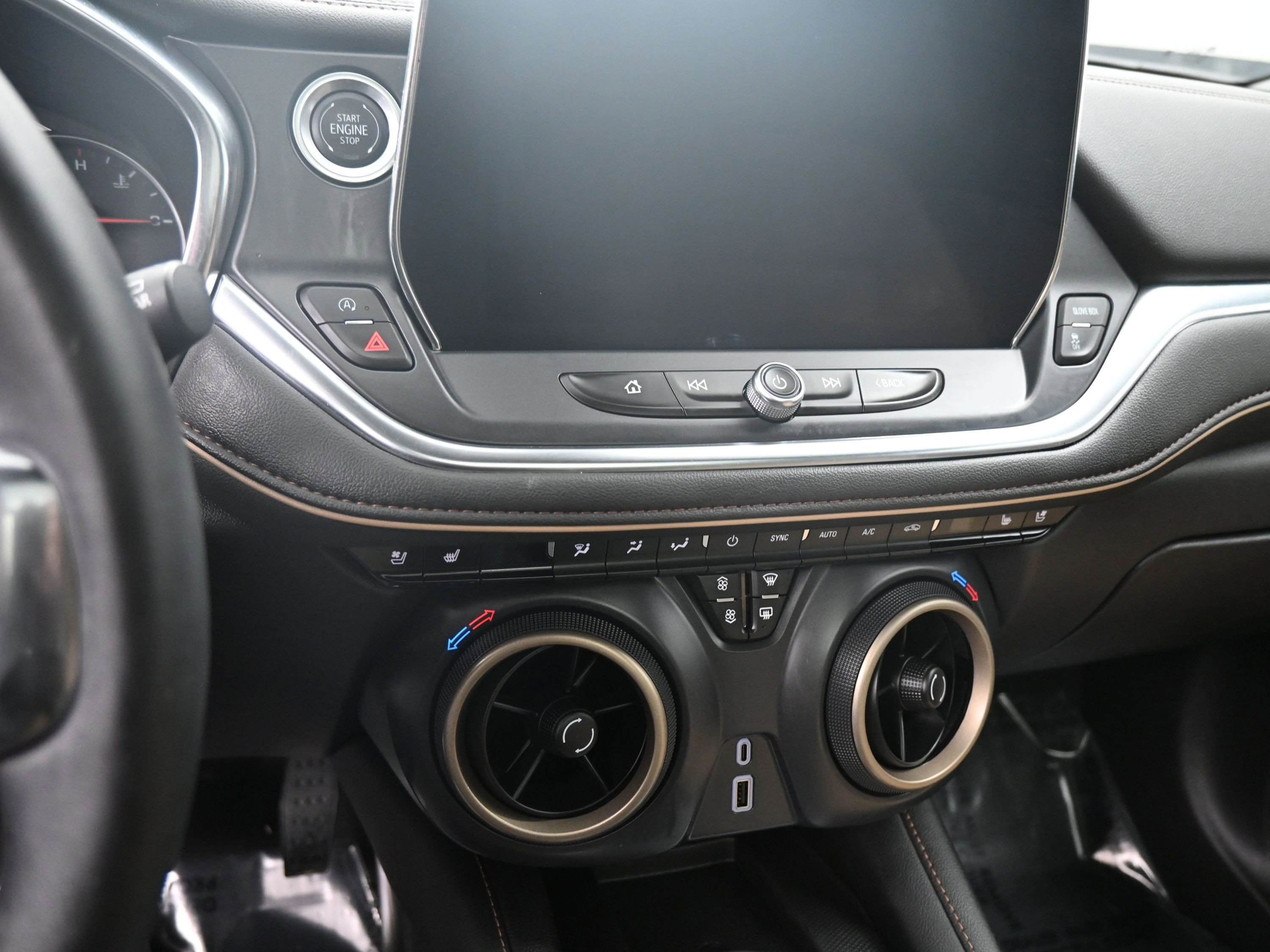 Used 2024 Chevrolet Blazer Premier w/ LPO, Black Sport Package image 15