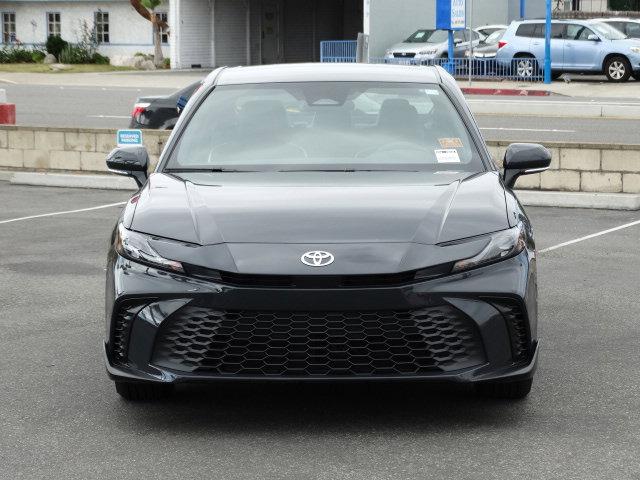 New 2026 Toyota Camry SE image 3