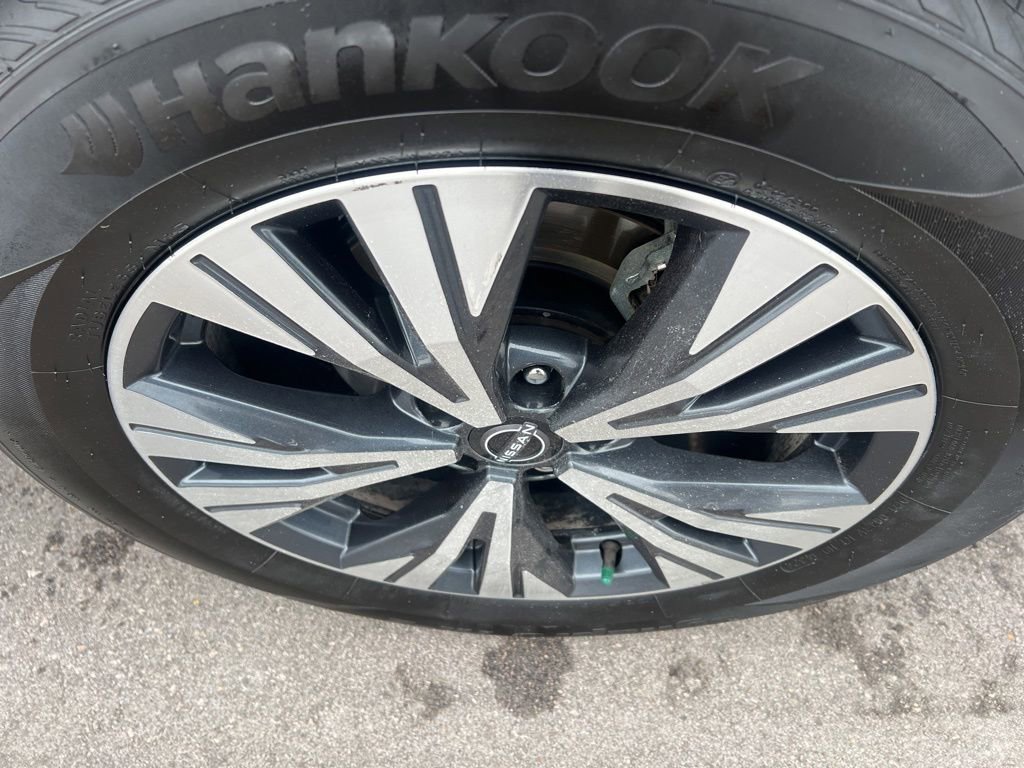 Certified 2023 Nissan Rogue SV AWD/4WD image 42