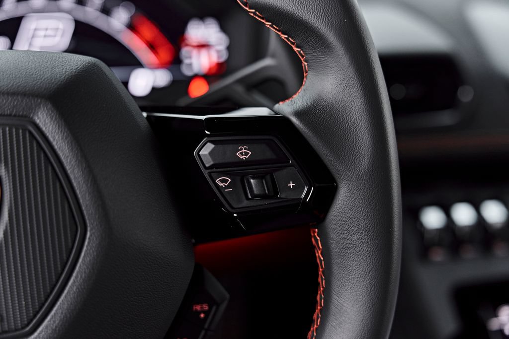 Used 2023 Lamborghini Huracan Tecnica RWD image 63