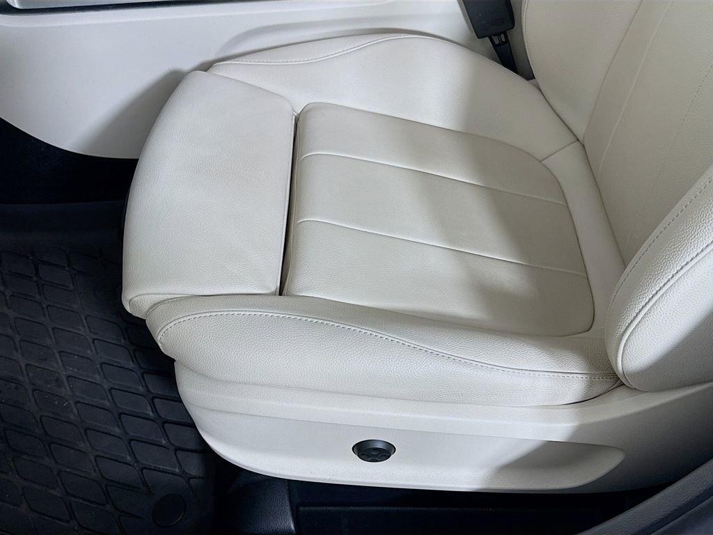 Used 2024 Mercedes-Benz GLB 250 GLB 250 image 18