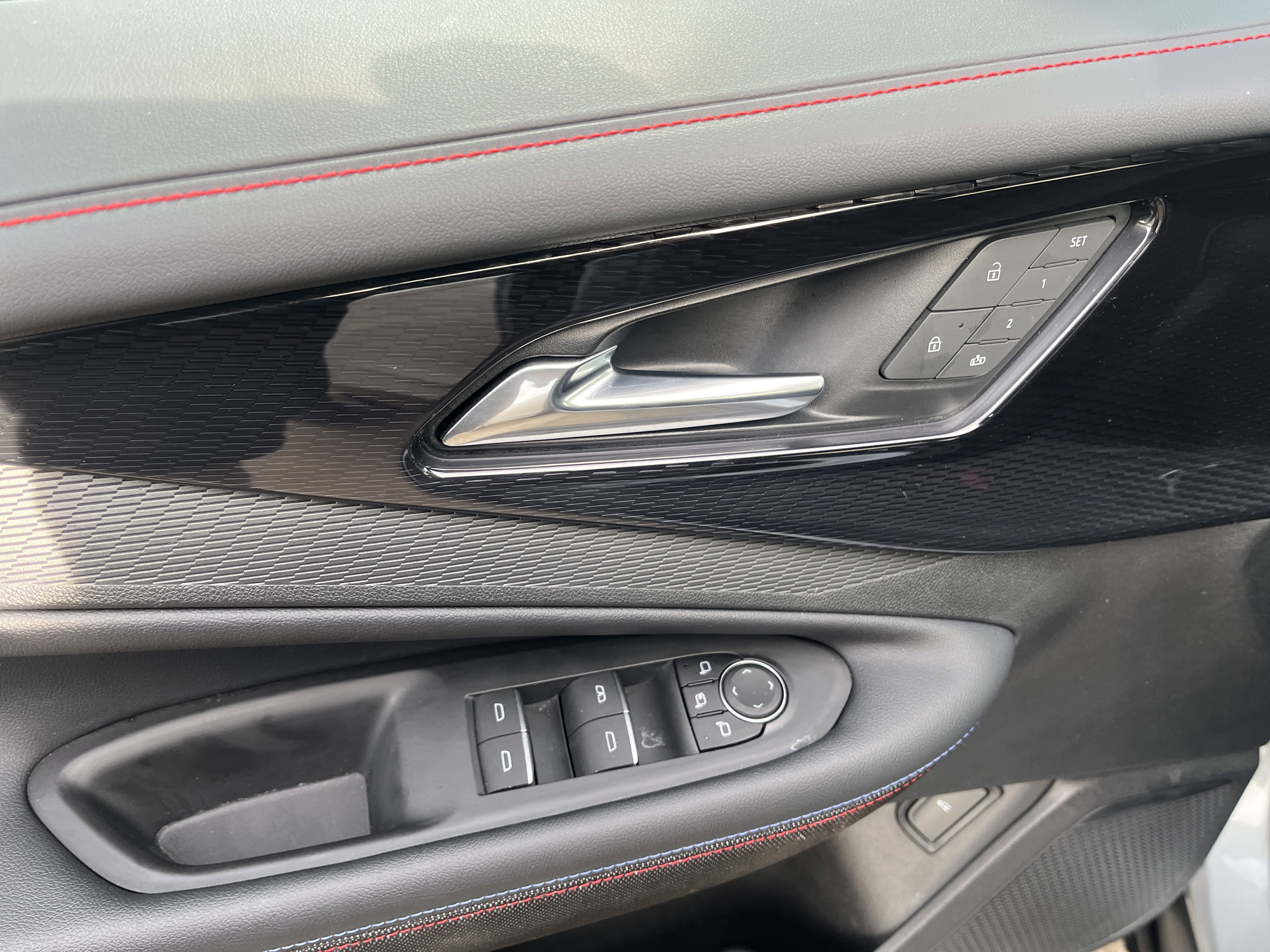 Used 2025 Chevrolet Blazer EV RS image 12