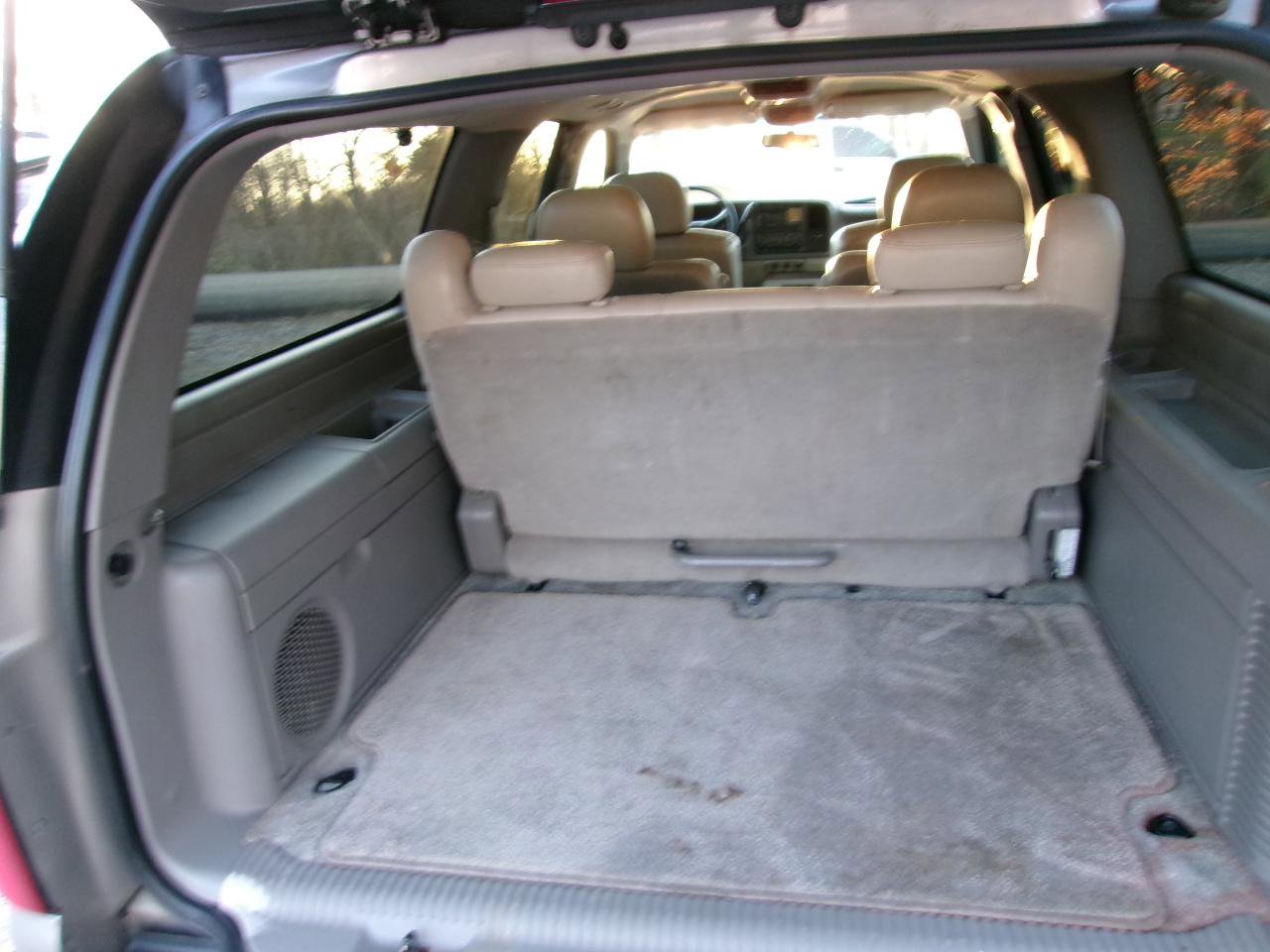 Used 2001 Chevrolet Suburban LT w/ LT Preferred Equipment Group image 23