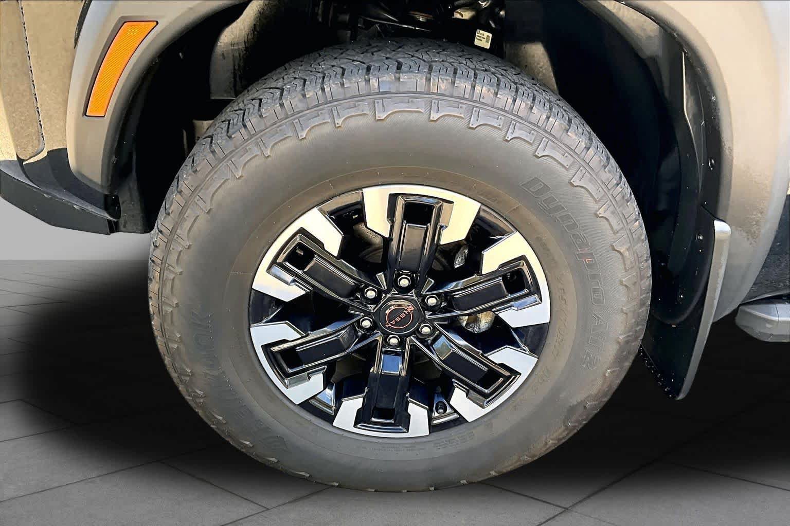 Used 2023 Nissan Frontier PRO-4X w/ Pro Convenience Package AWD/4WD image 11