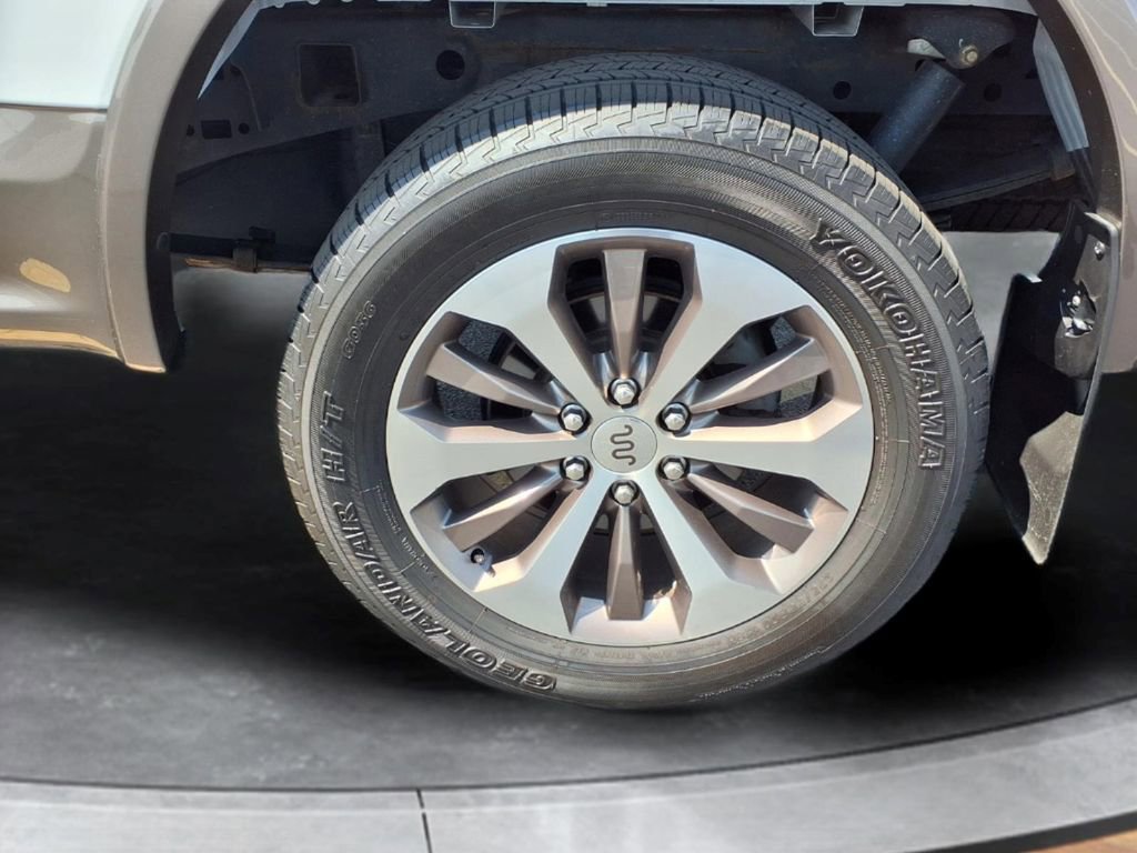 Used 2019 Ford F150 King Ranch w/ Equipment Group 601A Luxury image 20