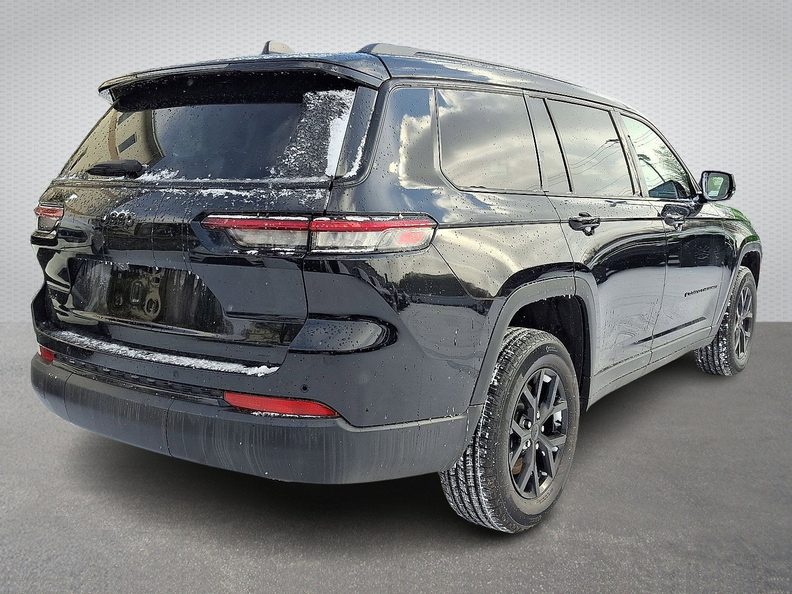 Certified 2024 Jeep Grand Cherokee L Laredo image 6