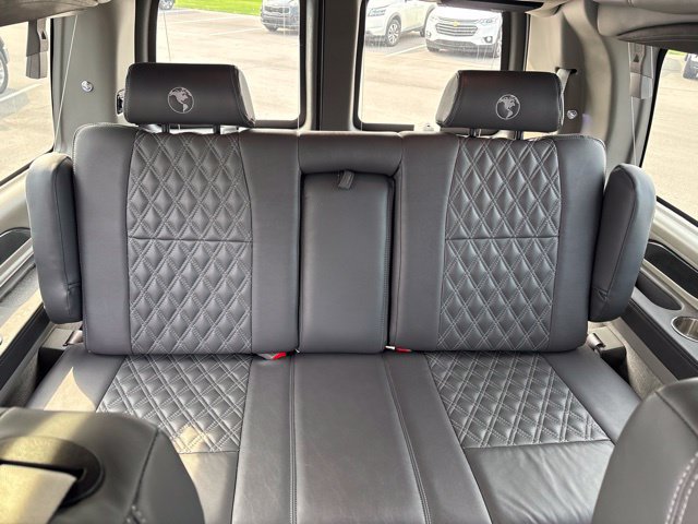 Used 2023 Chevrolet Express 2500 RWD image 16
