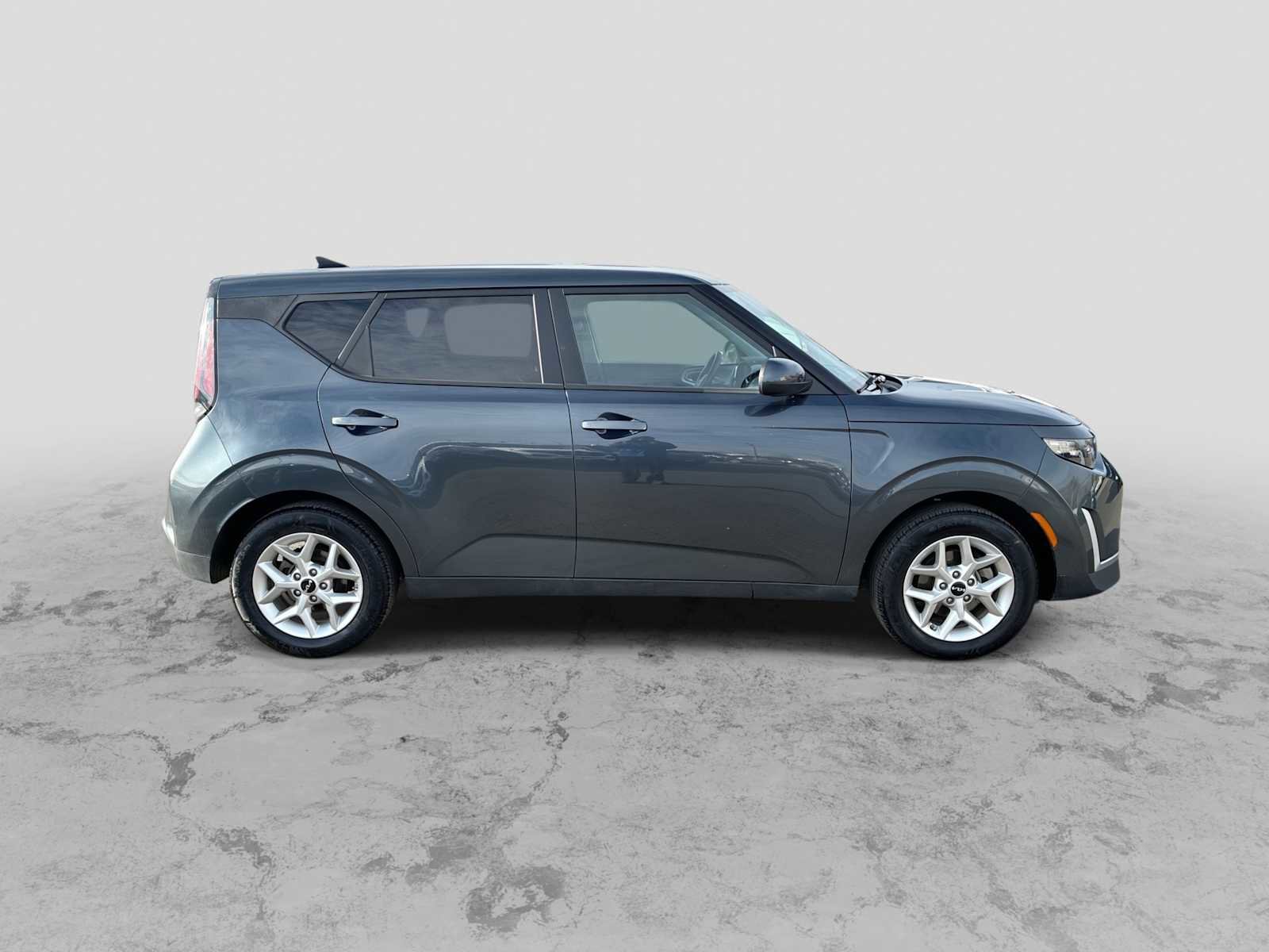 Used 2024 Kia Soul LX w/ Option Group 015 image 9