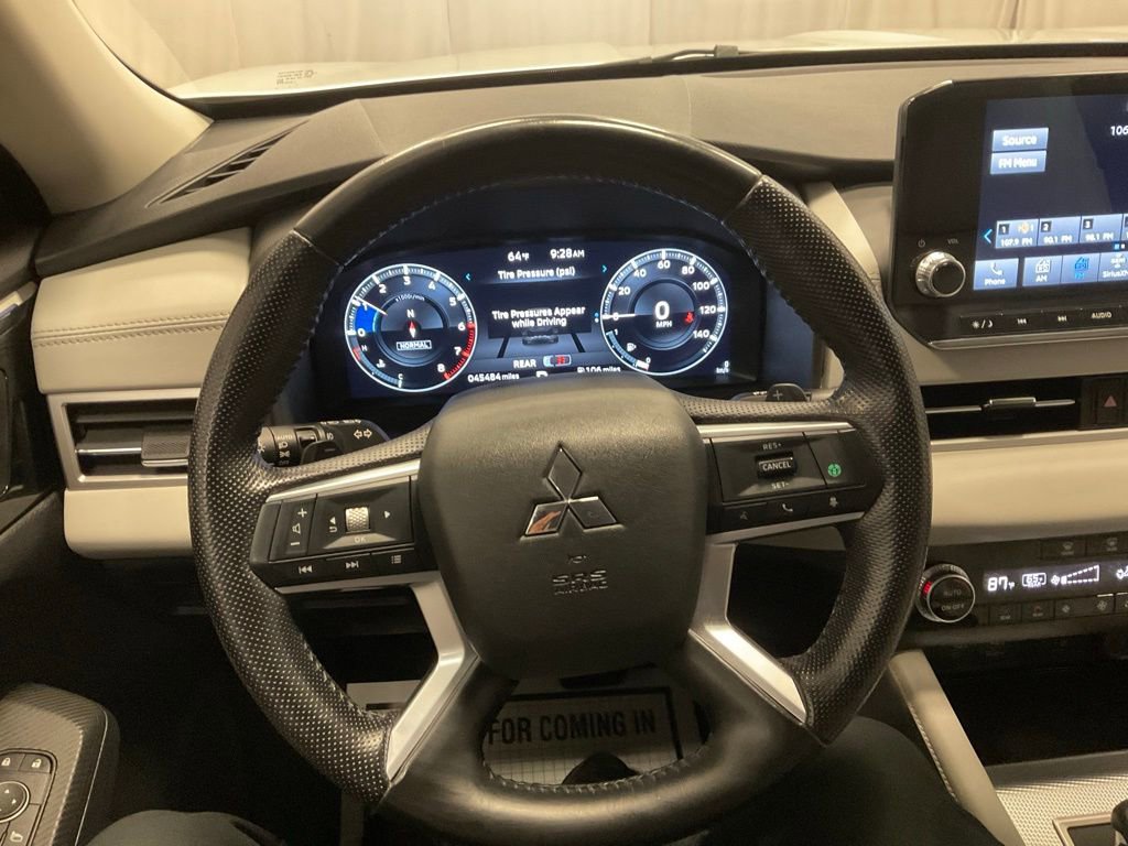 Used 2022 Mitsubishi Outlander SEL AWD/4WD image 19