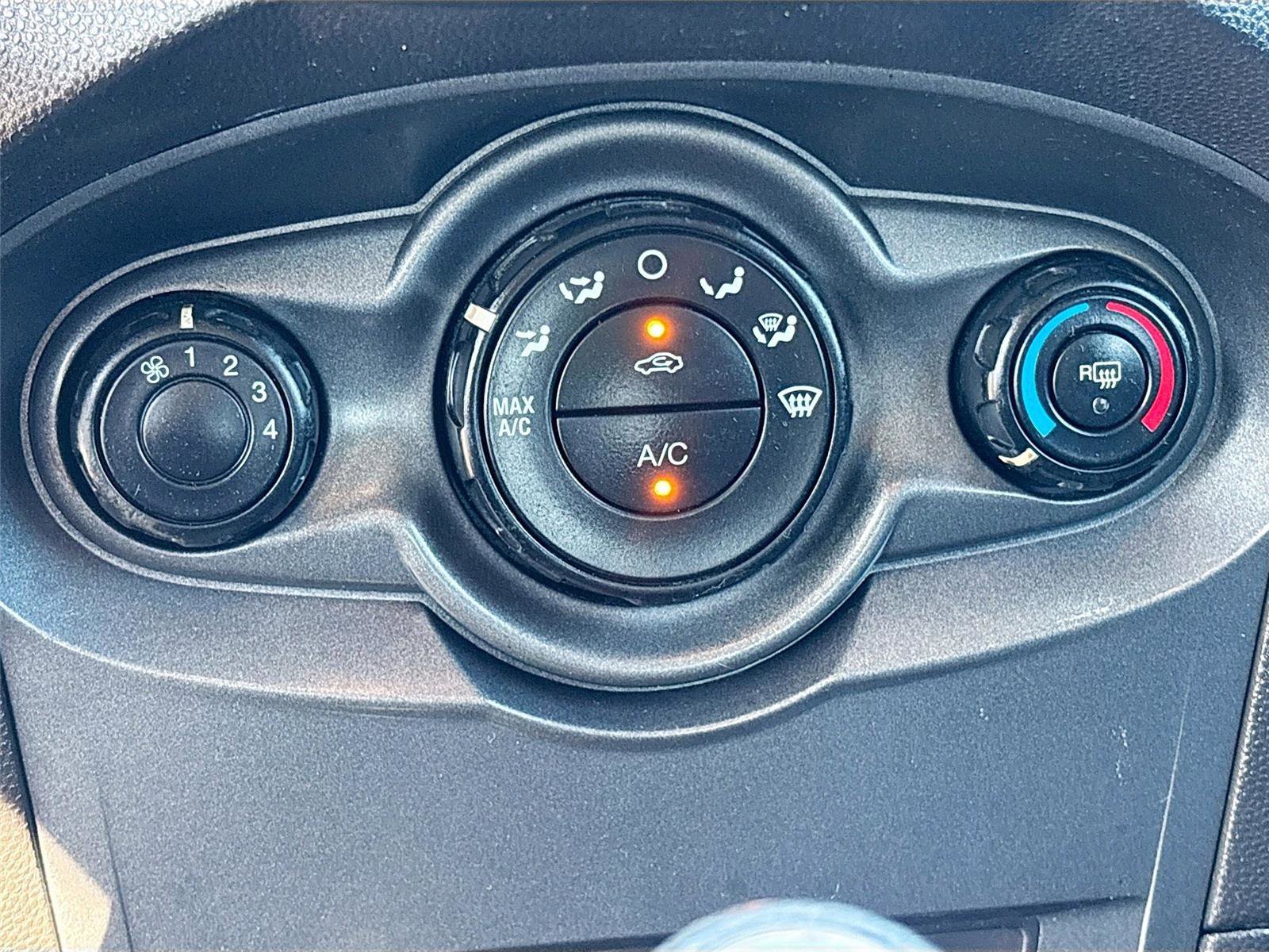 Used 2015 Ford Fiesta S image 14