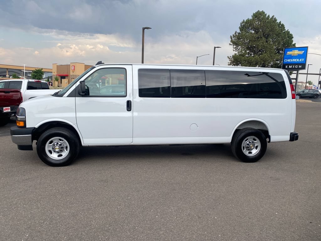 Used 2025 Chevrolet Express 3500 LT w/ LT Preferred Equipment Group RWD video 2