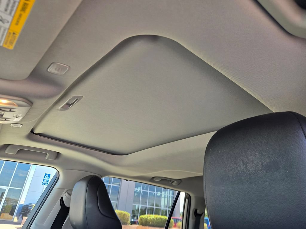 Used 2023 Toyota Highlander XLE FWD image 20