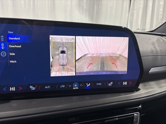 New 2026 Chevrolet Traverse LT w/ Sun and Wheel Package image 22